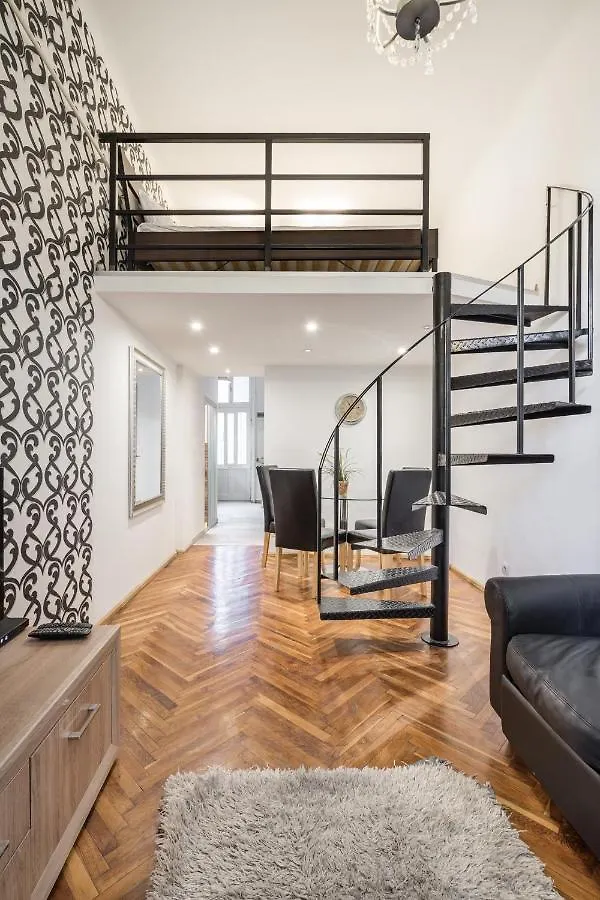Bpr Robinia Downtown Apartment Budapest