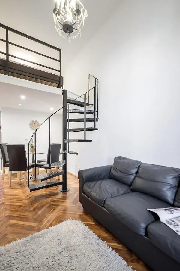 Bpr Robinia Downtown Apartment Budapest